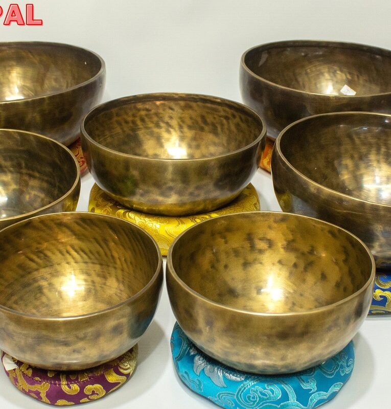 Handmade chakra singing bowl set of seven